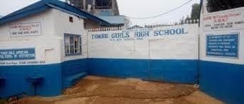 Tombe Girls High School's main entry