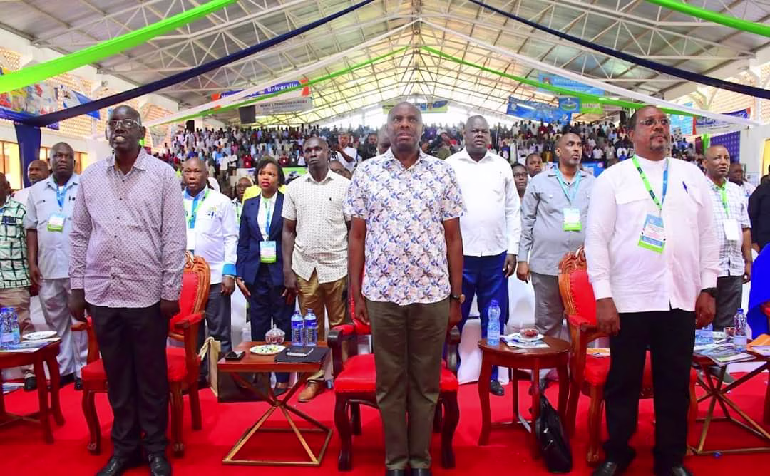 School Head Teachers asked to embrace digital innovations 1 (From L to R) Principal Secretary (PS) for Basic Education Dr Belio Kipsang, Head of Public Service Felix Koskei, and Kenya Primary School Heads Association (KEPSHA) Chairperson Johnson Nzioka during the opening session of the 25th annual general meeting and conference, Mombasa. The Chief of Staff and Head of Public Service, Felix Koskei, has urged Kenyan Primary School teachers to embrace digital innovation to ensure quality education for all learners, regardless of their backgrounds.