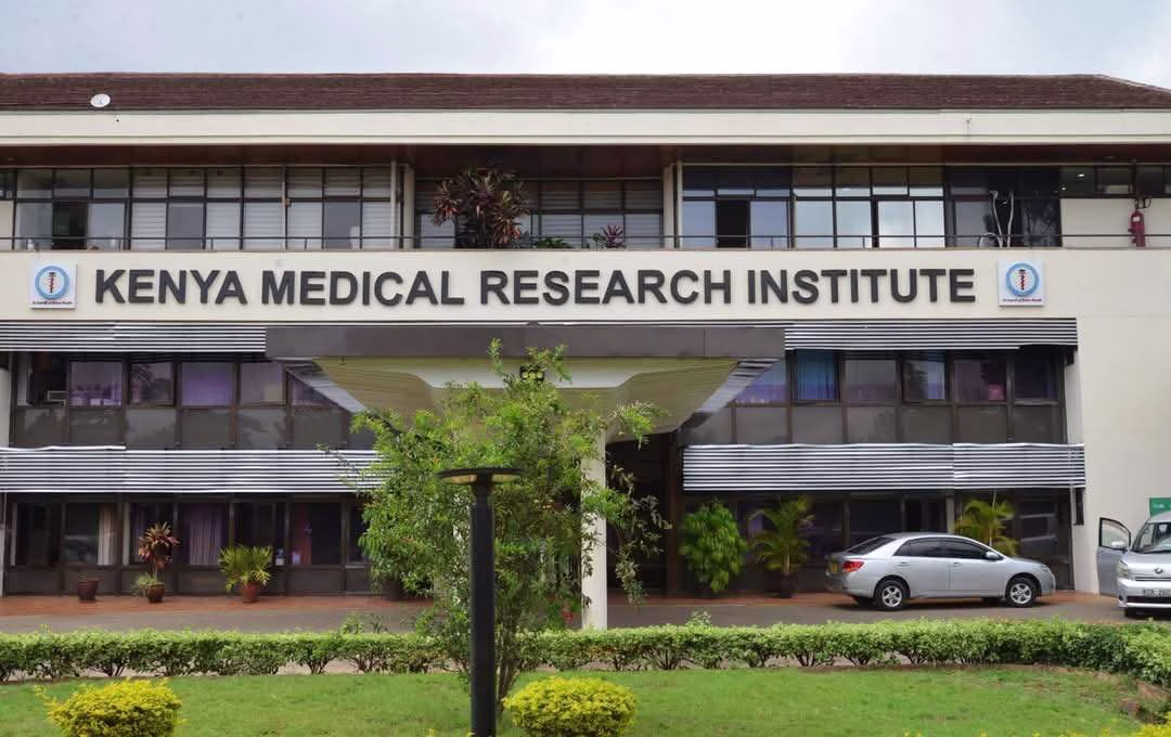 KEMRI Seals a Multi-Billion Pact with Oxford University 1 The Kenya Medical Research Institute (KEMRI)
