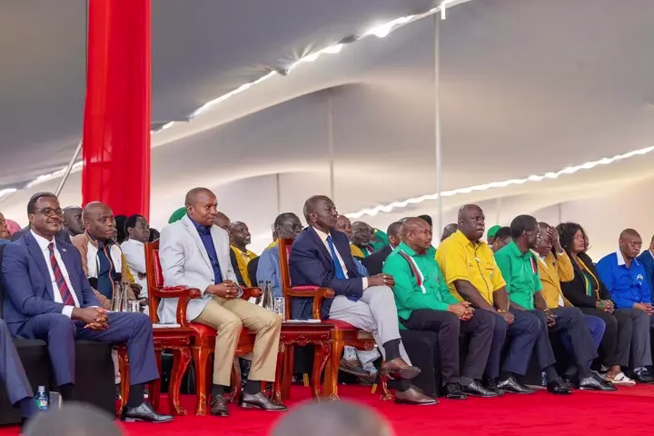 The amount Teachers Received From The State House Visit 1 President William Ruto when he hosted 10,000 Teachers at State House in Nairobi.