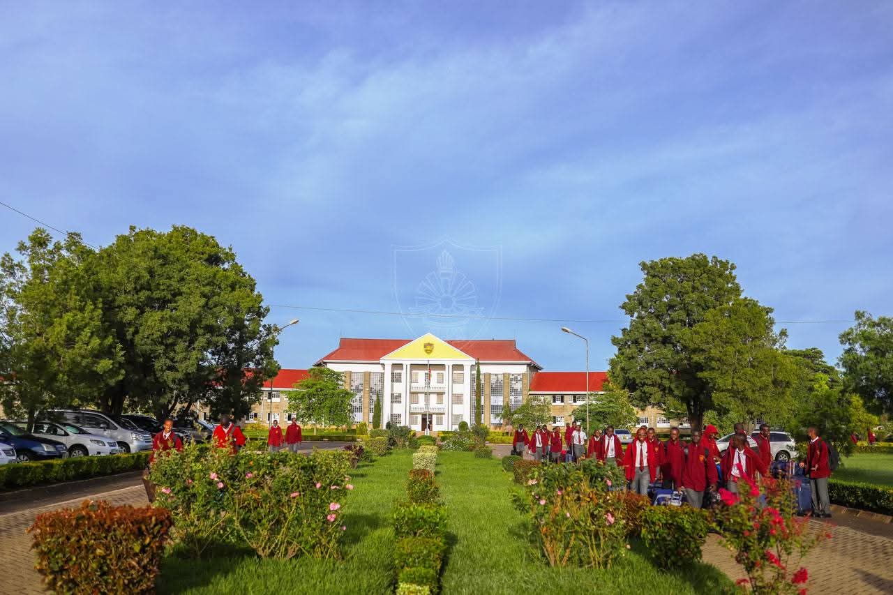 Moi High School Kabarak's Complete Details 