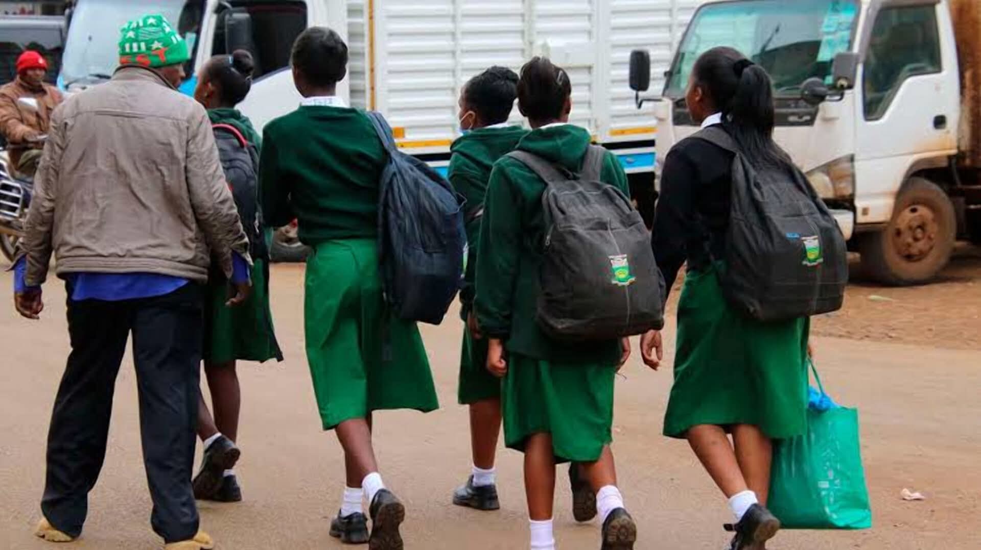 Learners going home after school closures.